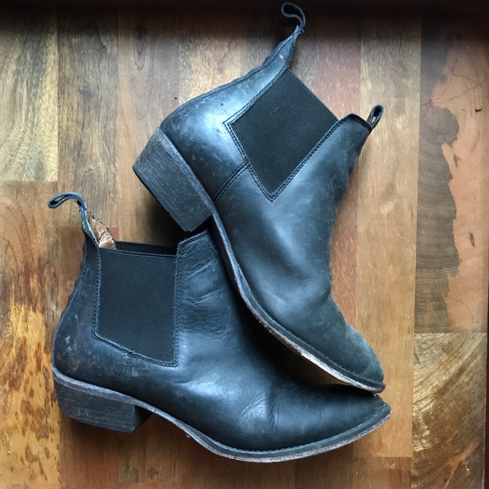 Matisse “Charleston” Bootie Size 8.5